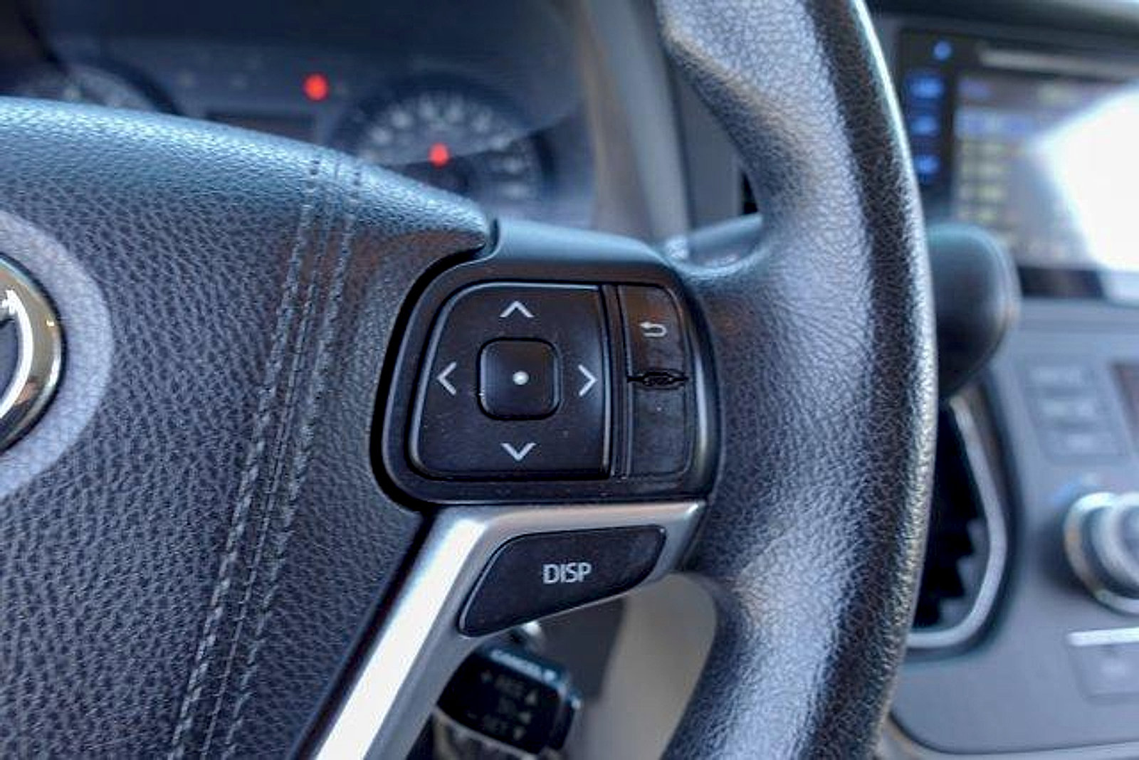 Used 2015 Toyota Sienna LE FWD image 17