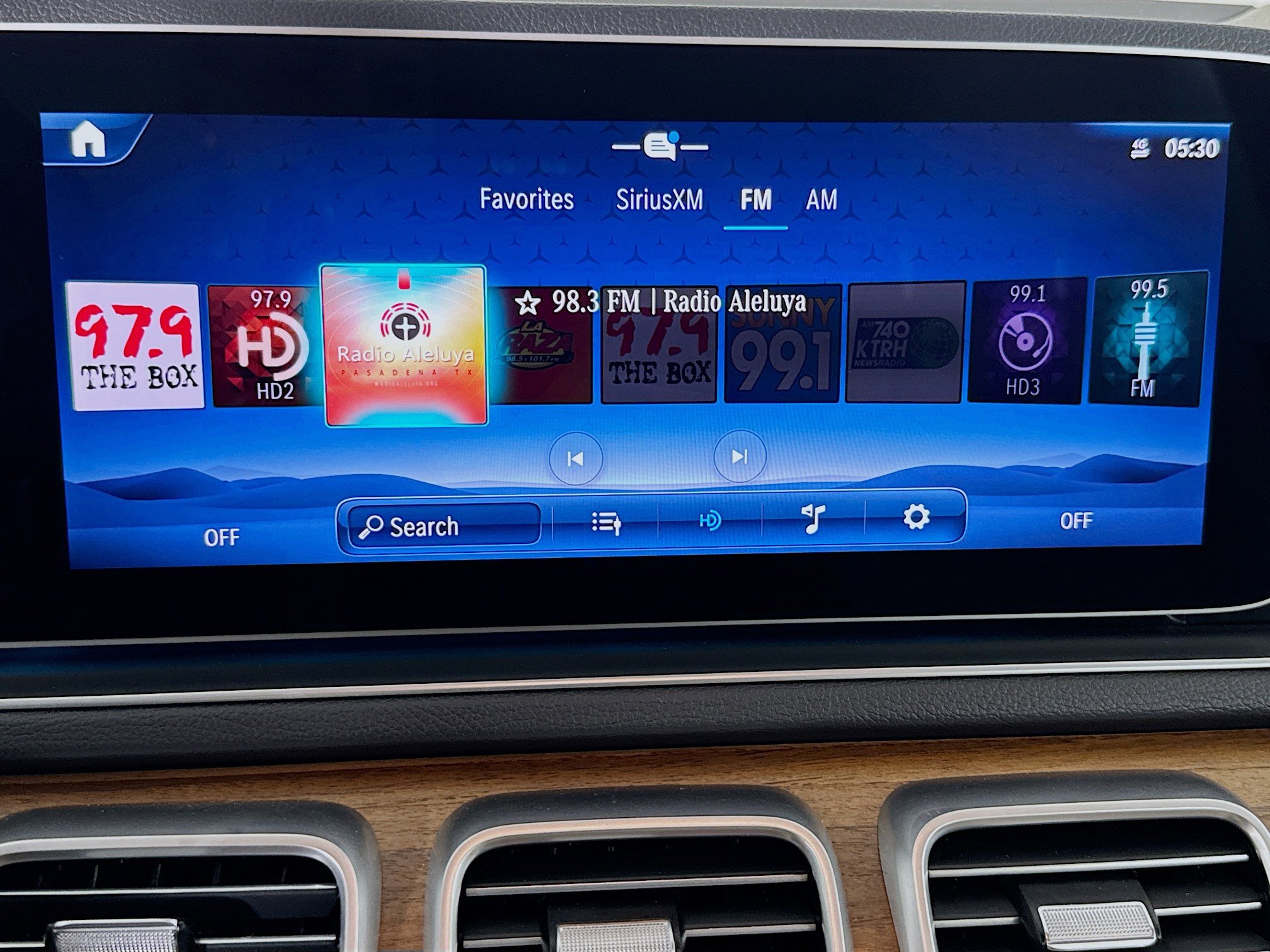 Used 2025 Mercedes-Benz GLE 450e 4MATIC image 17