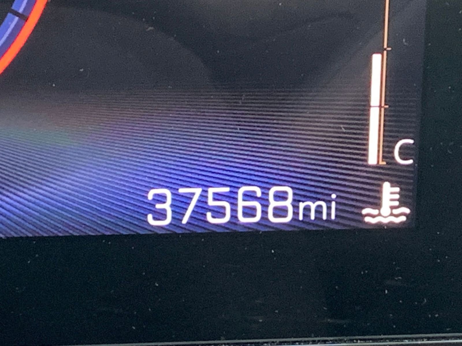 Used 2025 Chevrolet Trax LT image 9