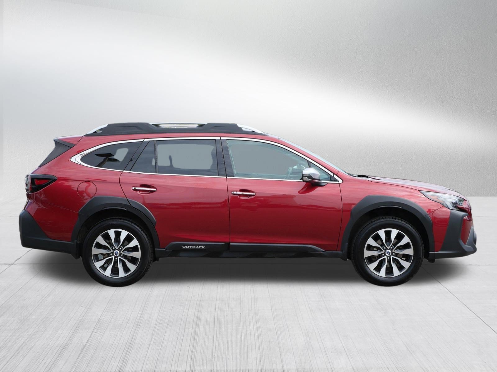 Used 2024 Subaru Outback Touring AWD/4WD image 8