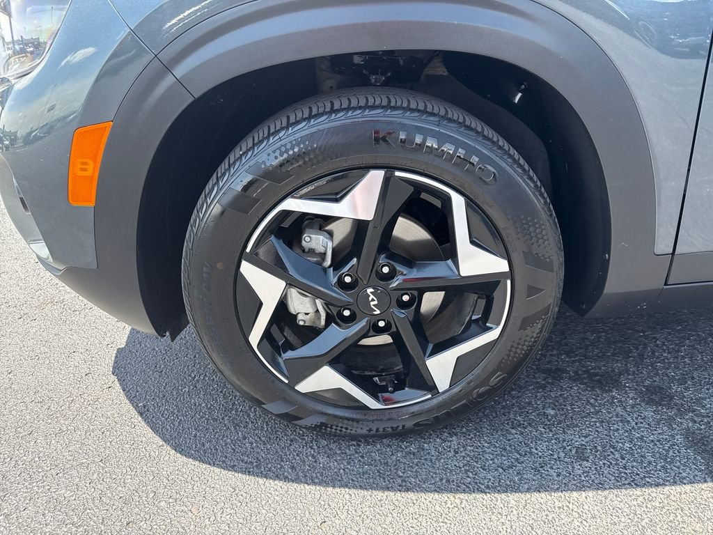 Used 2025 Kia Seltos S FWD image 29