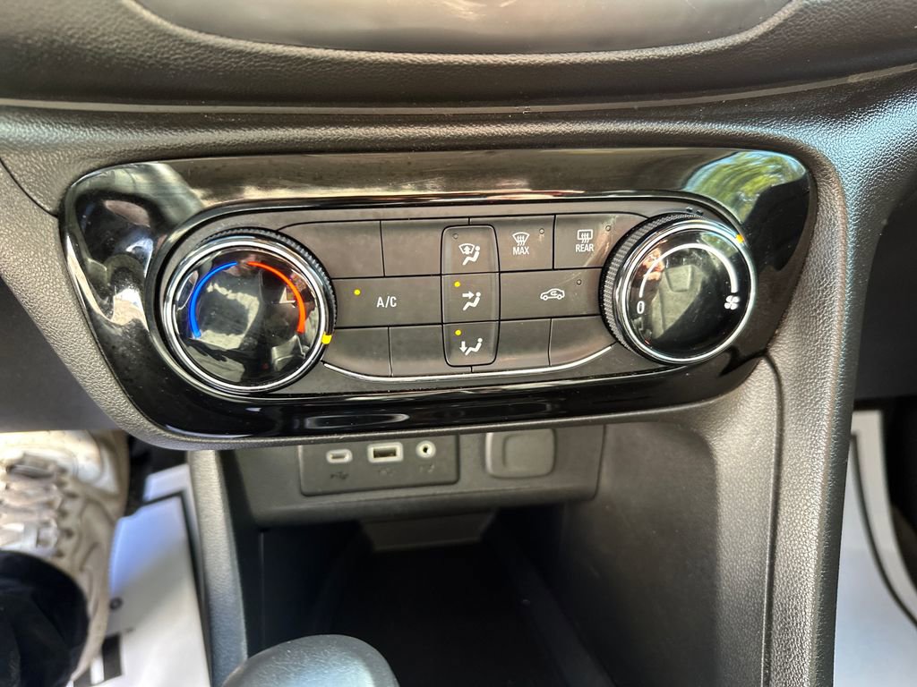 Used 2021 Buick Encore GX Preferred image 18