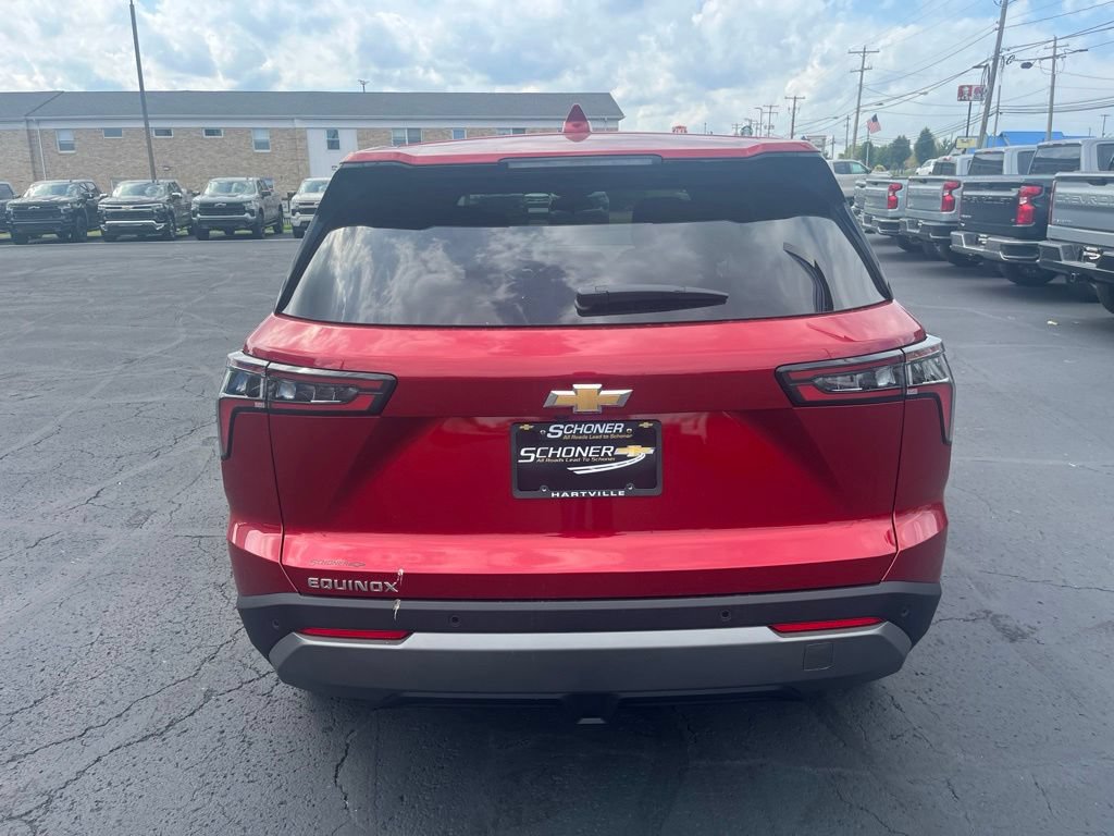New 2027 Chevrolet Equinox LT FWD image 4