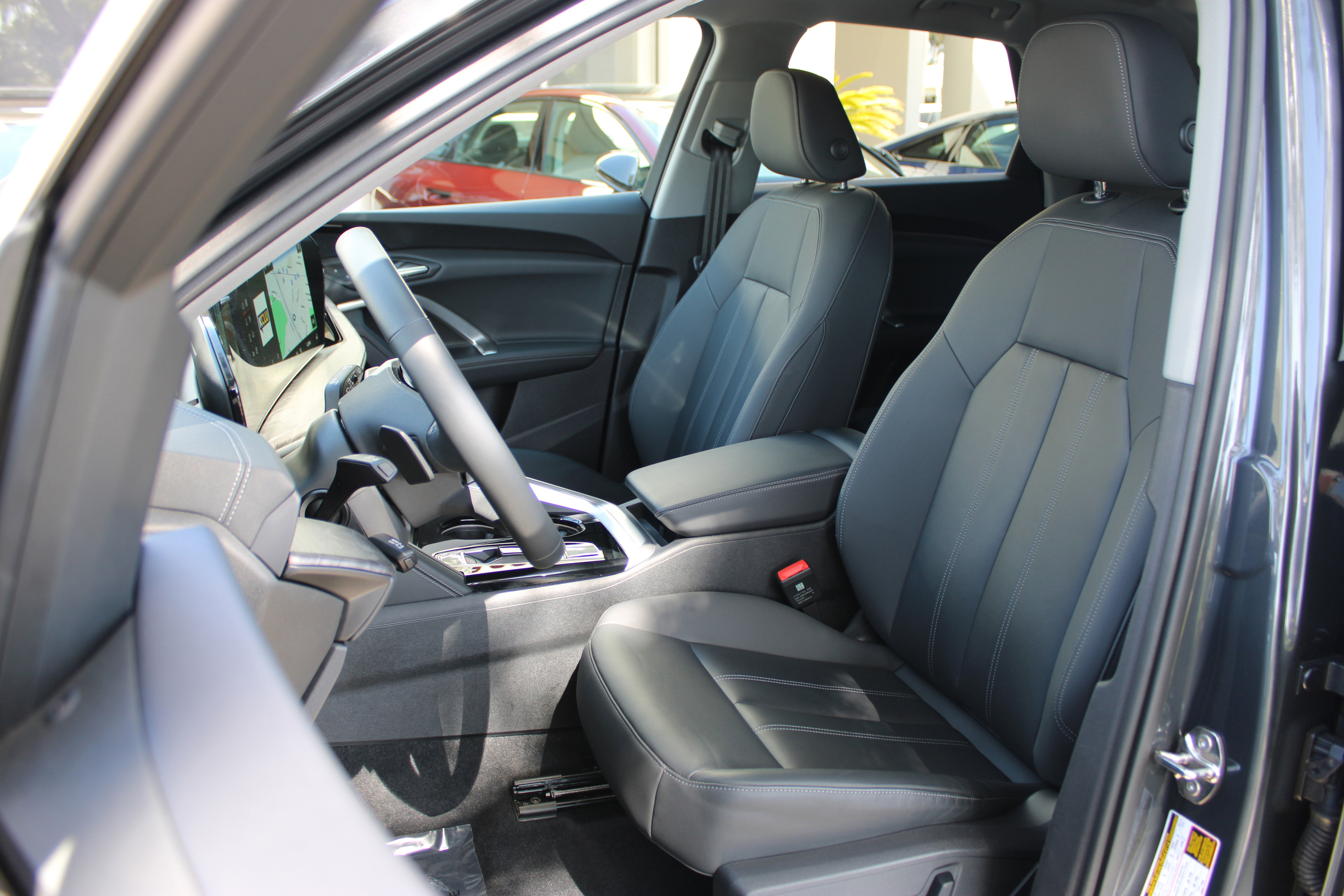 Certified 2025 Audi Q5 Premium w/ Convenience Package image 15