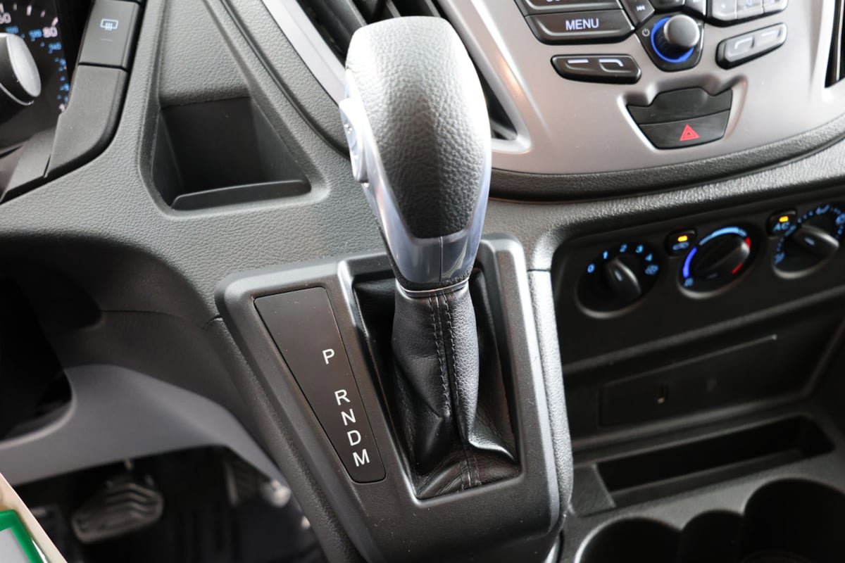 Used 2019 Ford Transit 150 XLT image 6