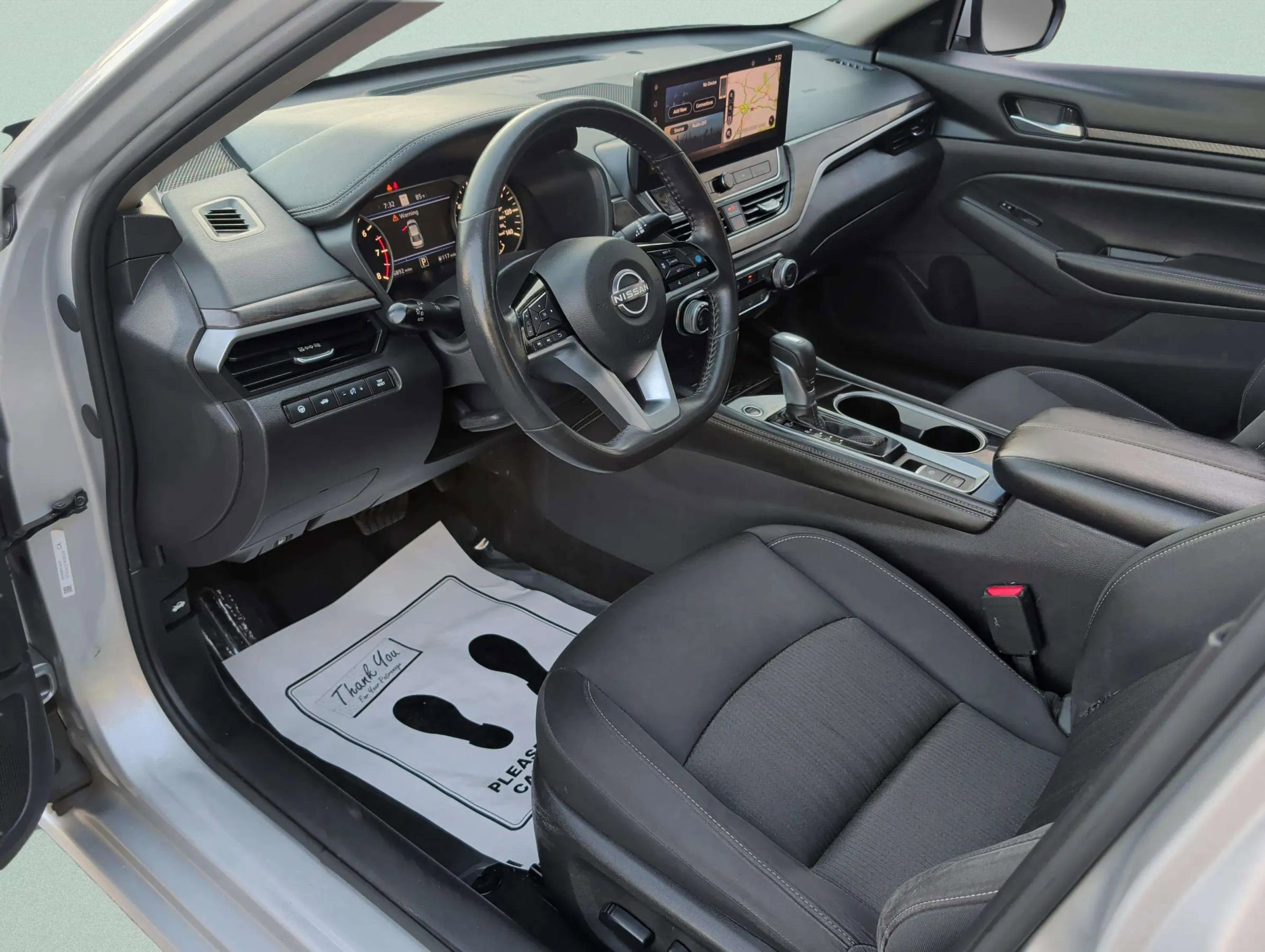 Used 2024 Nissan Altima 2.5 SV w/ SV Premium Package FWD image 29