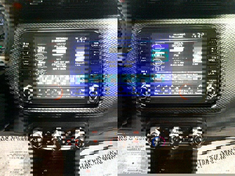 Used 2023 Nissan Kicks SV image 16