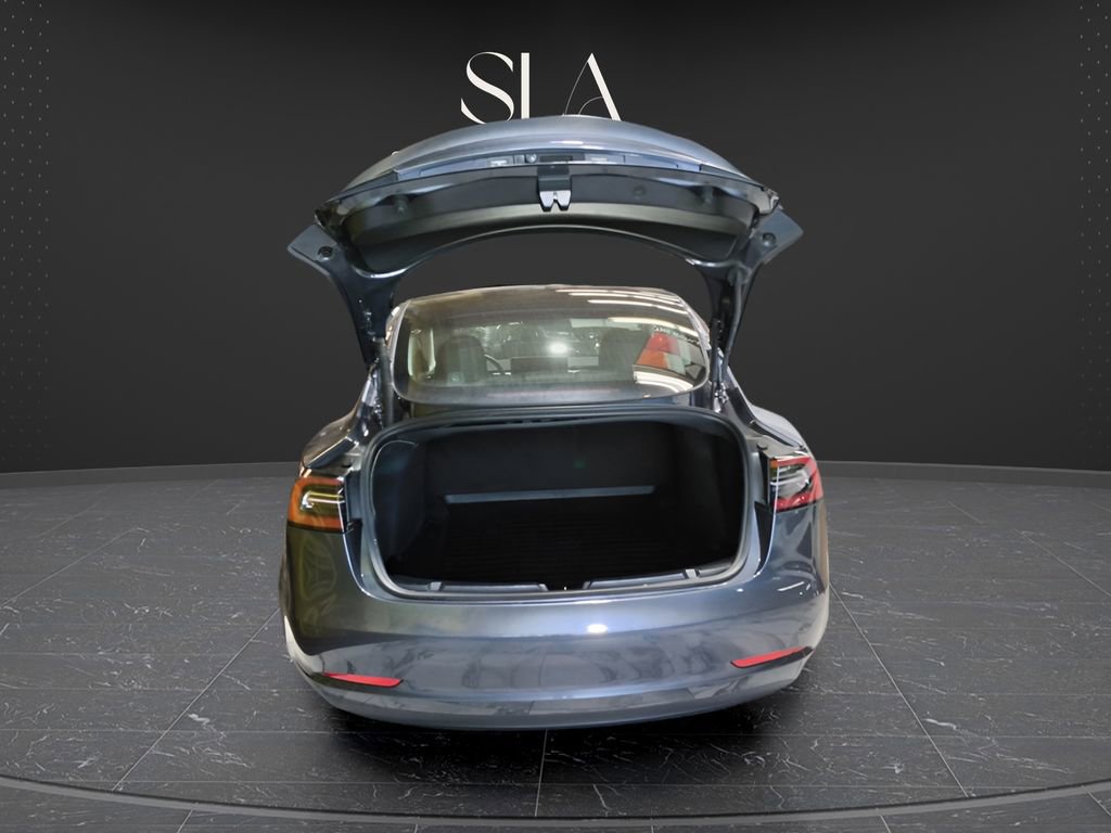 Used 2023 Tesla Model 3 Performance image 7