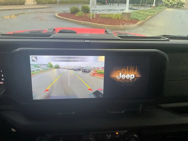 Used 2026 Jeep Gladiator Rubicon AWD/4WD image 15