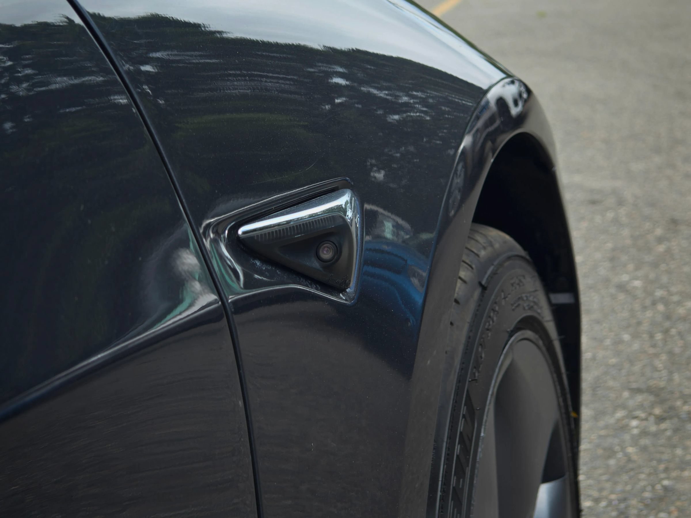 Used 2018 Tesla Model 3 Long Range RWD image 10