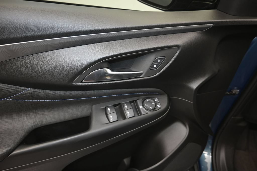 Certified 2024 Buick Envista Sport Touring w/ Convenience I Package FWD image 11