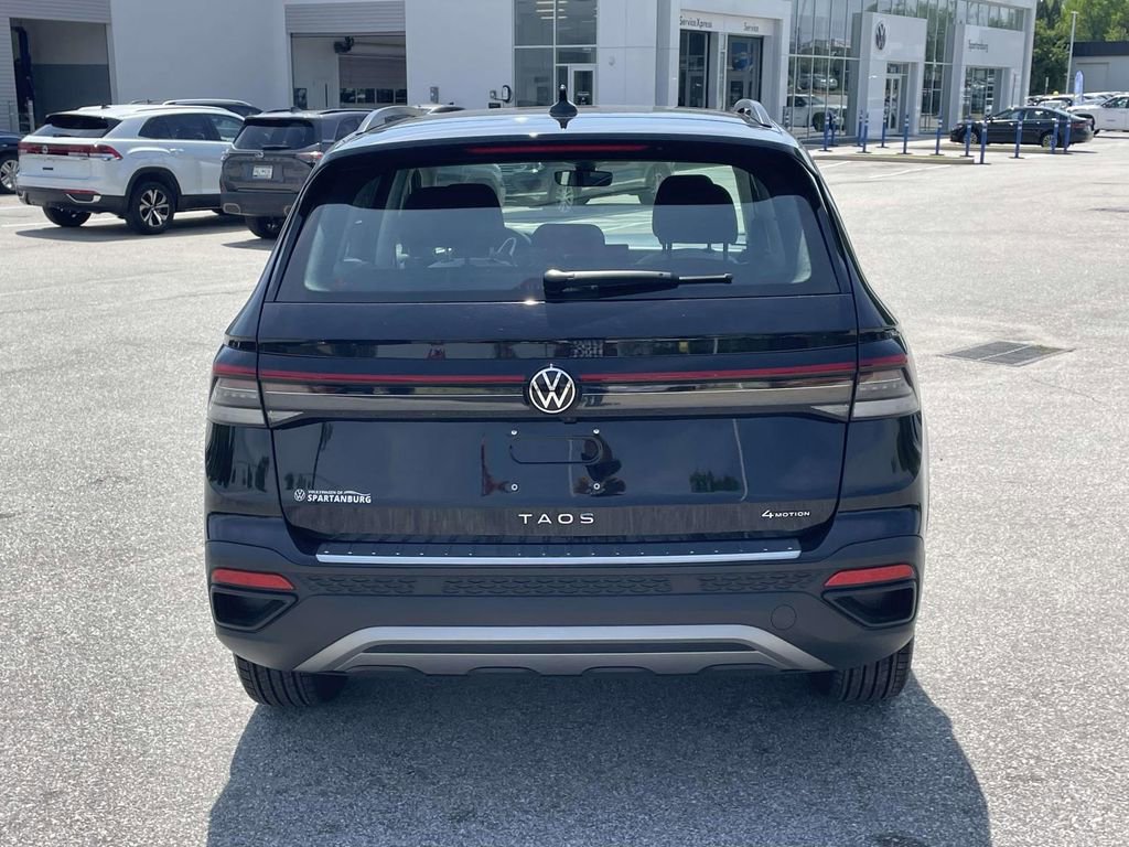 Used 2025 Volkswagen Taos S AWD/4WD image 5