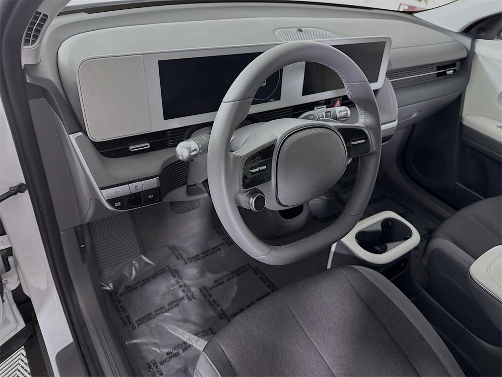 Certified 2024 Hyundai Ioniq 5 SE image 17
