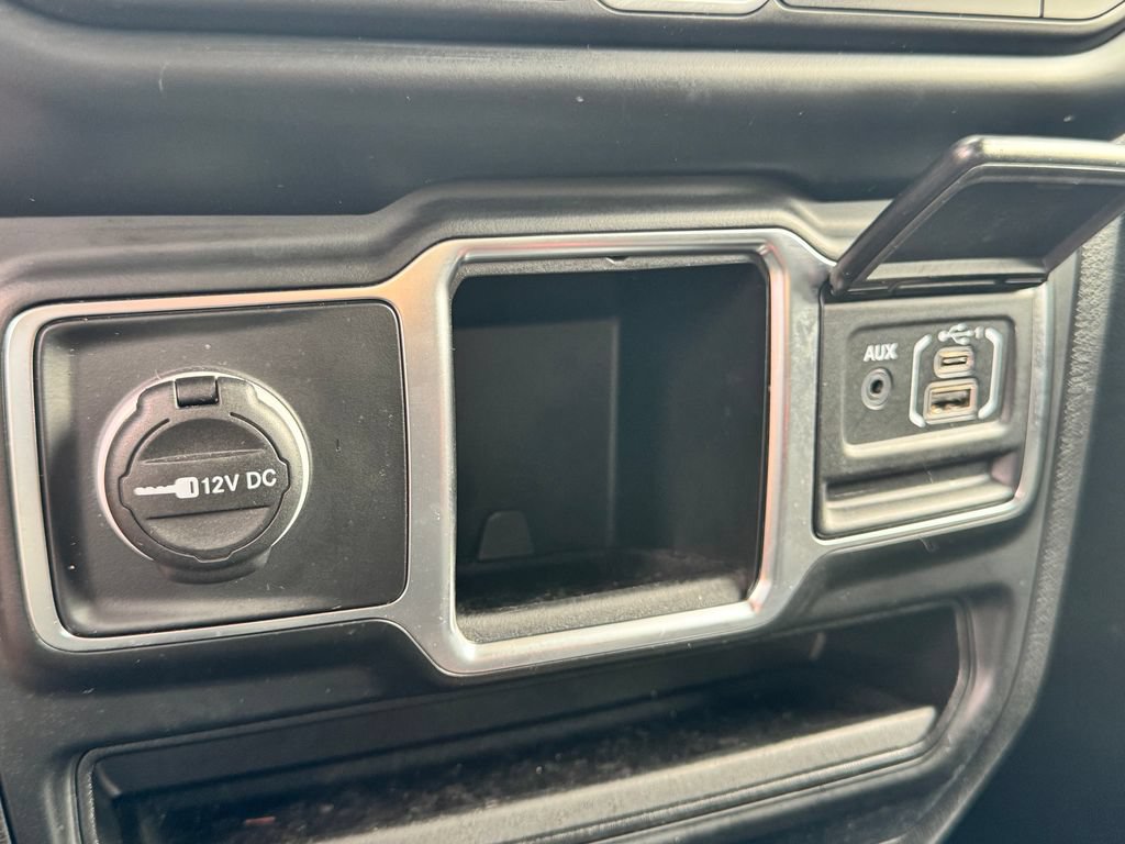Used 2023 Jeep Wrangler Sport AWD/4WD image 22