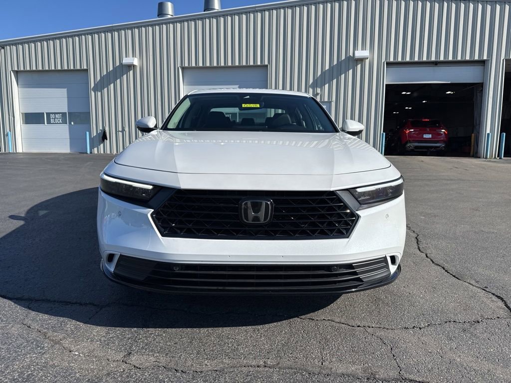 Used 2024 Honda Accord EX-L image 2