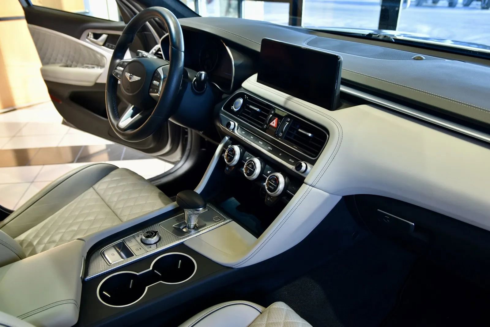 Used 2023 Genesis G70 3.3T Sport Prestige w/ Sport Prestige Package image 25