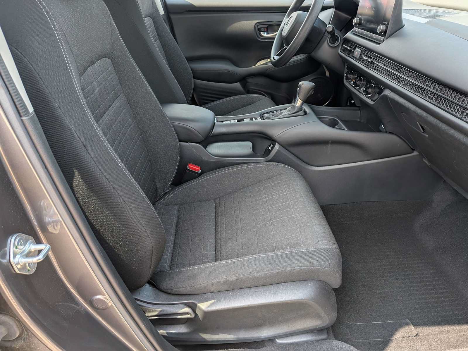 Certified 2023 Honda HR-V LX image 19