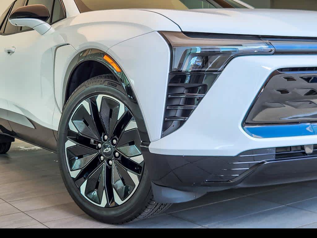 Used 2024 Chevrolet Blazer EV RS AWD/4WD image 4