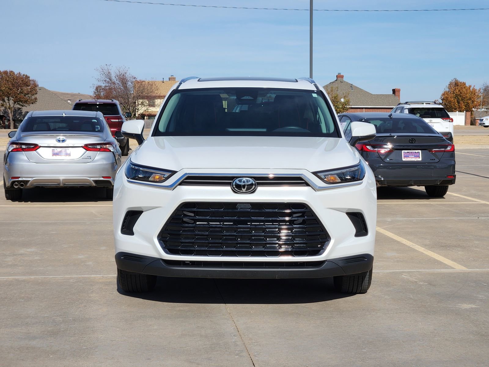 Used 2025 Toyota Grand Highlander AWD image 6