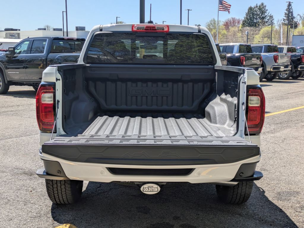 New 2025 GMC Canyon AT4 w/ Technology Plus Package AWD/4WD image 34