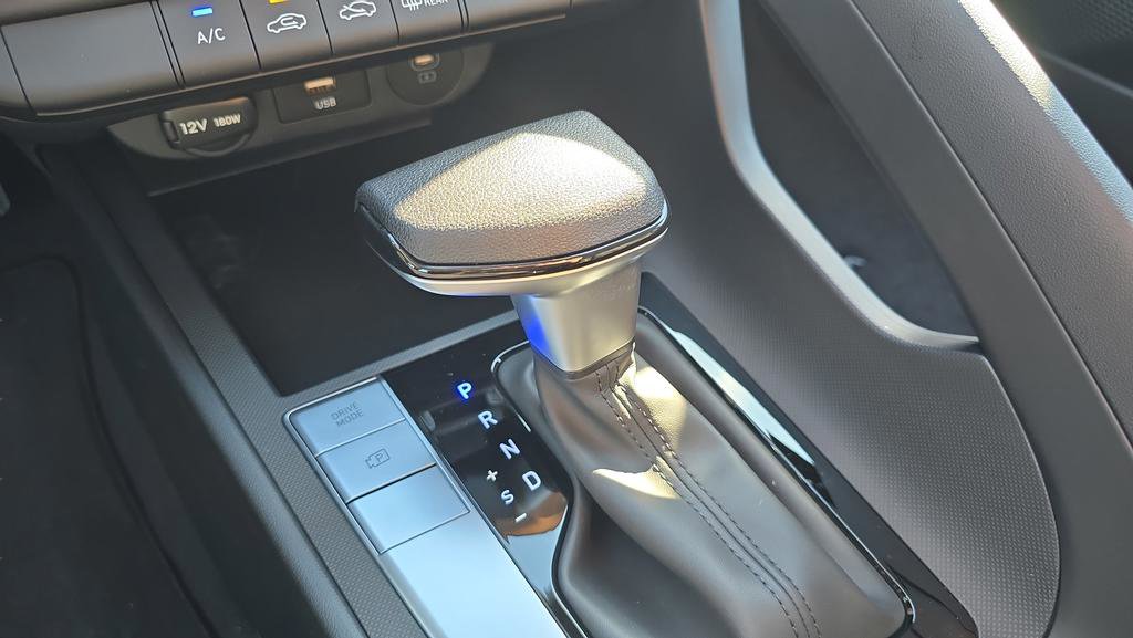 New 2026 Hyundai Elantra SE FWD image 22