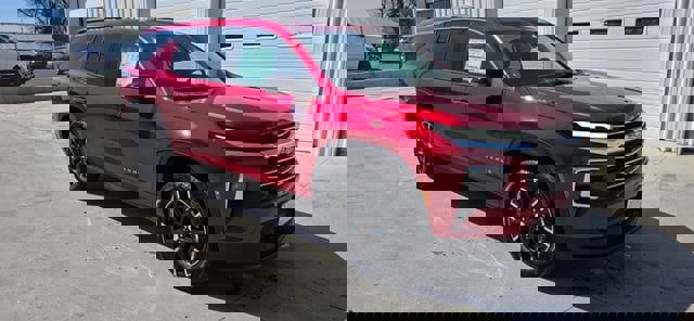 New 2026 Chevrolet Traverse LT w/ Sun and Wheel Package