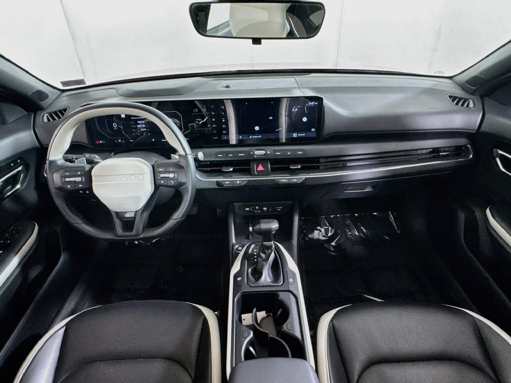 Used 2025 Kia K4 GT-Line w/ GT-Line Premium Package FWD image 30