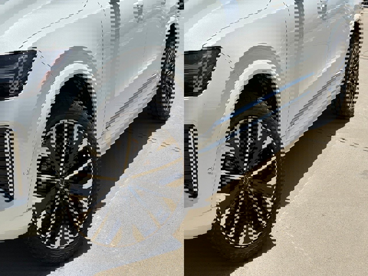 New 2026 Volvo XC90 B6 Ultra image 7