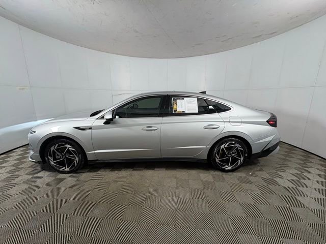 Used 2025 Hyundai Sonata SEL image 2