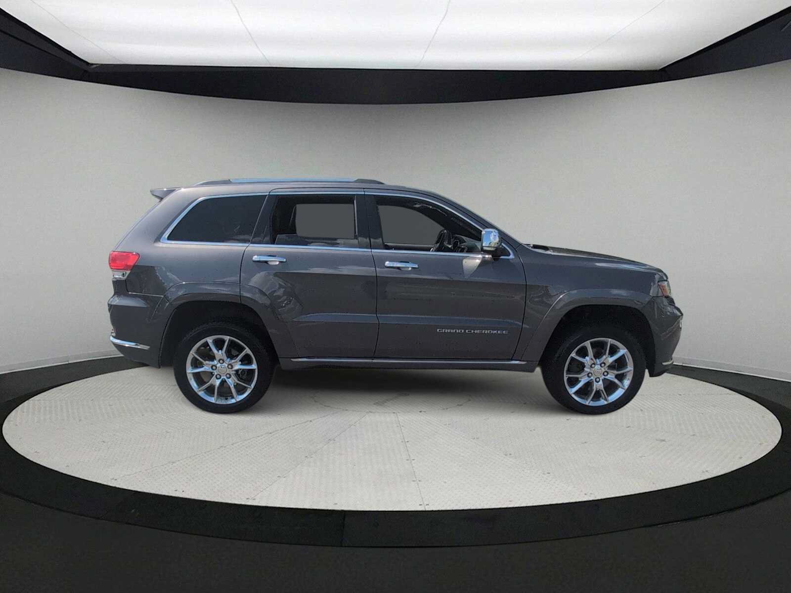 Used 2014 Jeep Grand Cherokee Summit AWD/4WD image 9