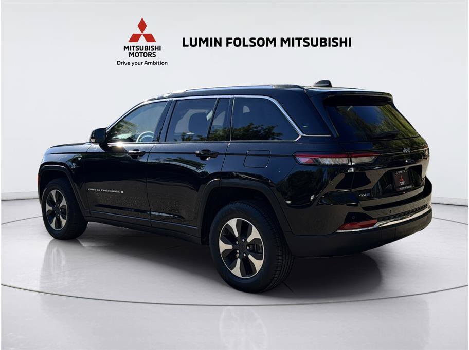 Used 2024 Jeep Grand Cherokee Limited 4xe AWD/4WD image 3