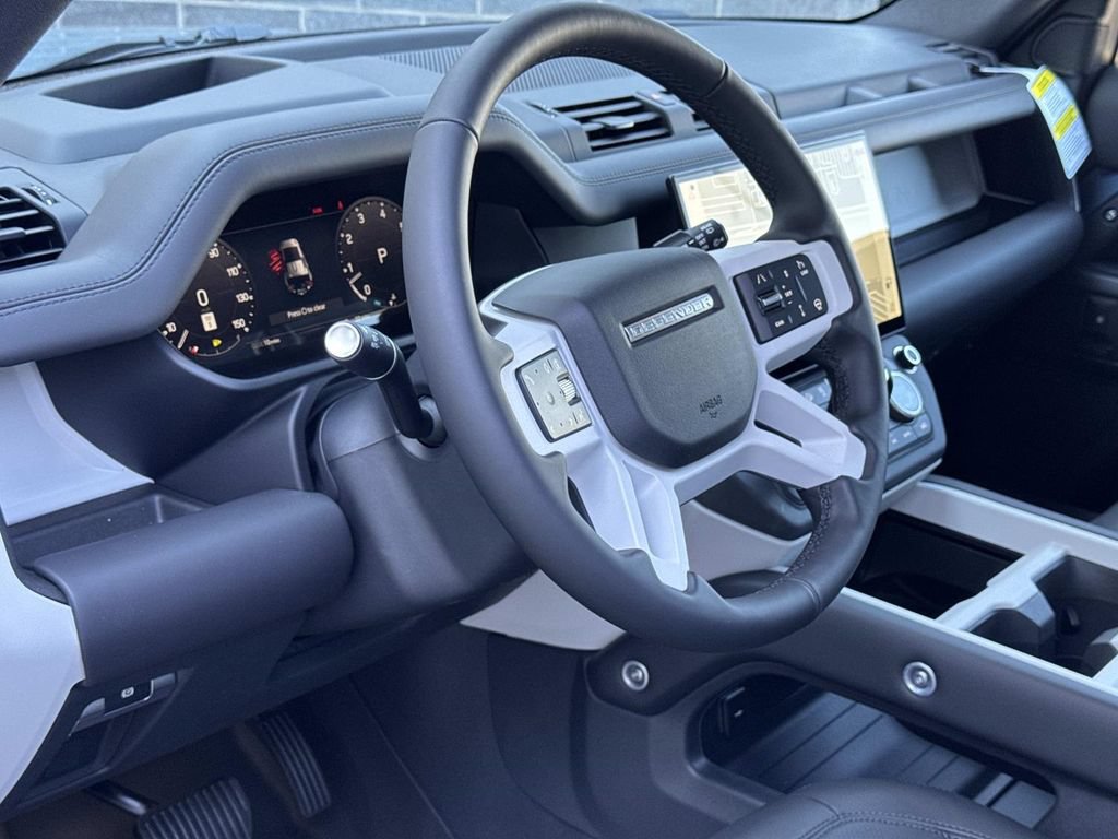New 2026 Land Rover Defender 110 X-Dynamic SE AWD/4WD image 22