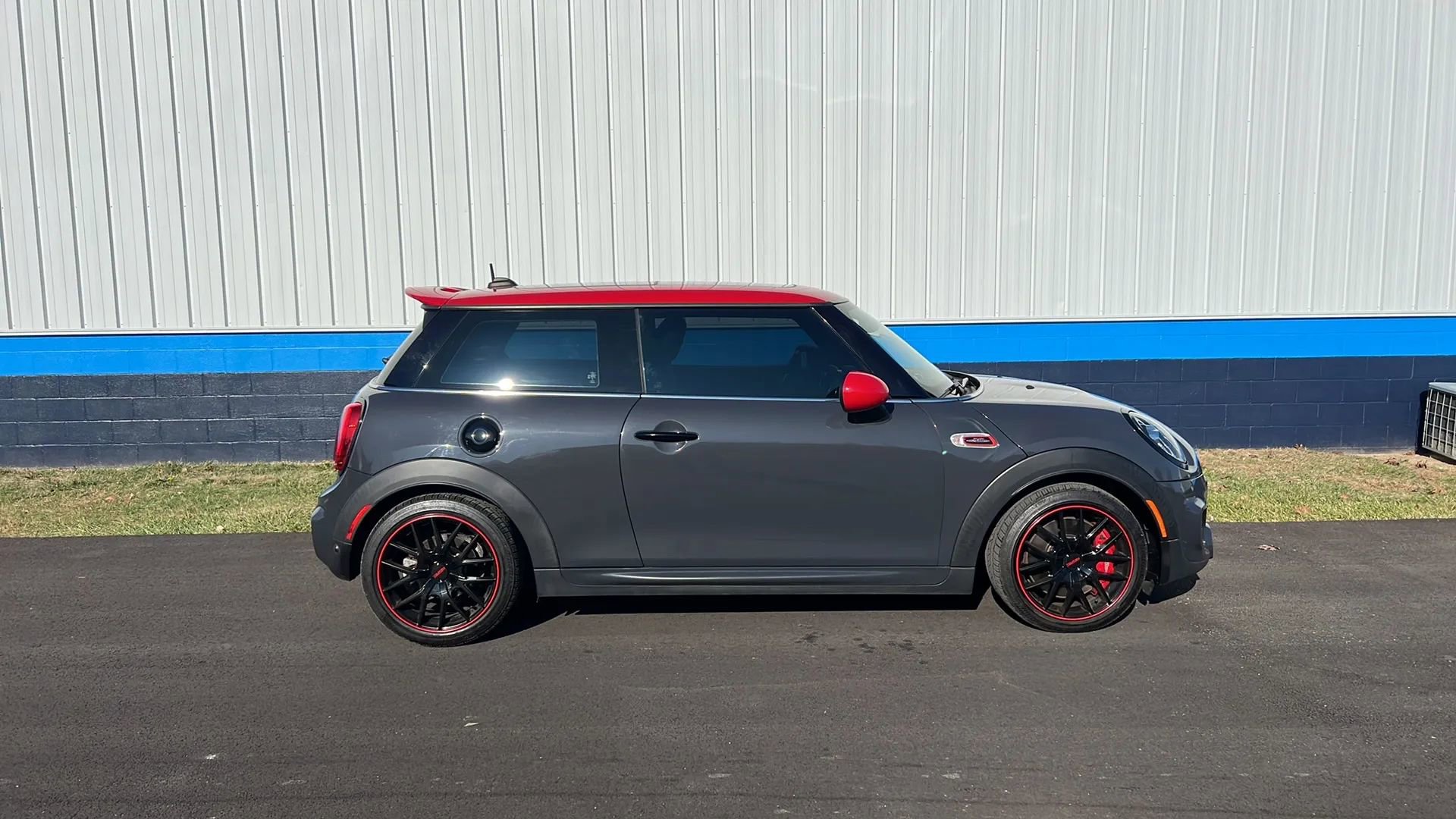 Used 2019 MINI Cooper John Cooper Works image 4