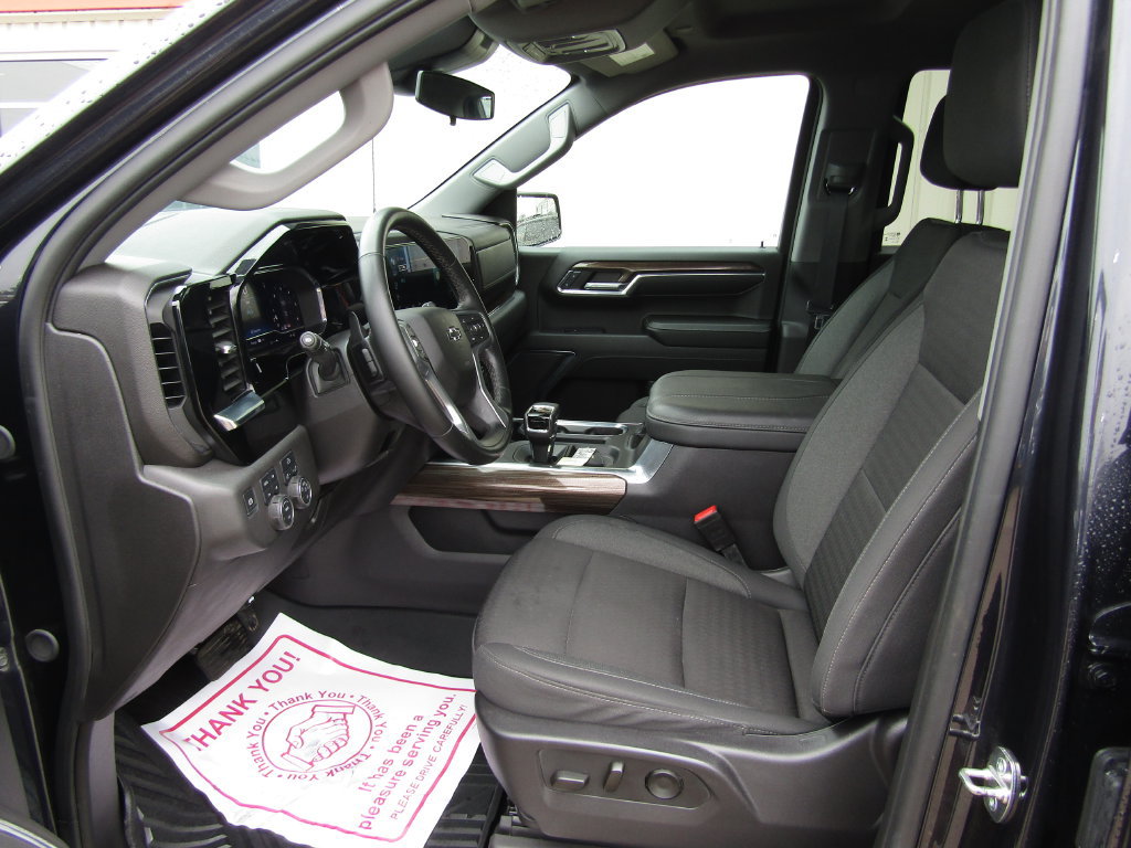 Used 2024 Chevrolet Silverado 1500 LT Trail Boss AWD/4WD image 23