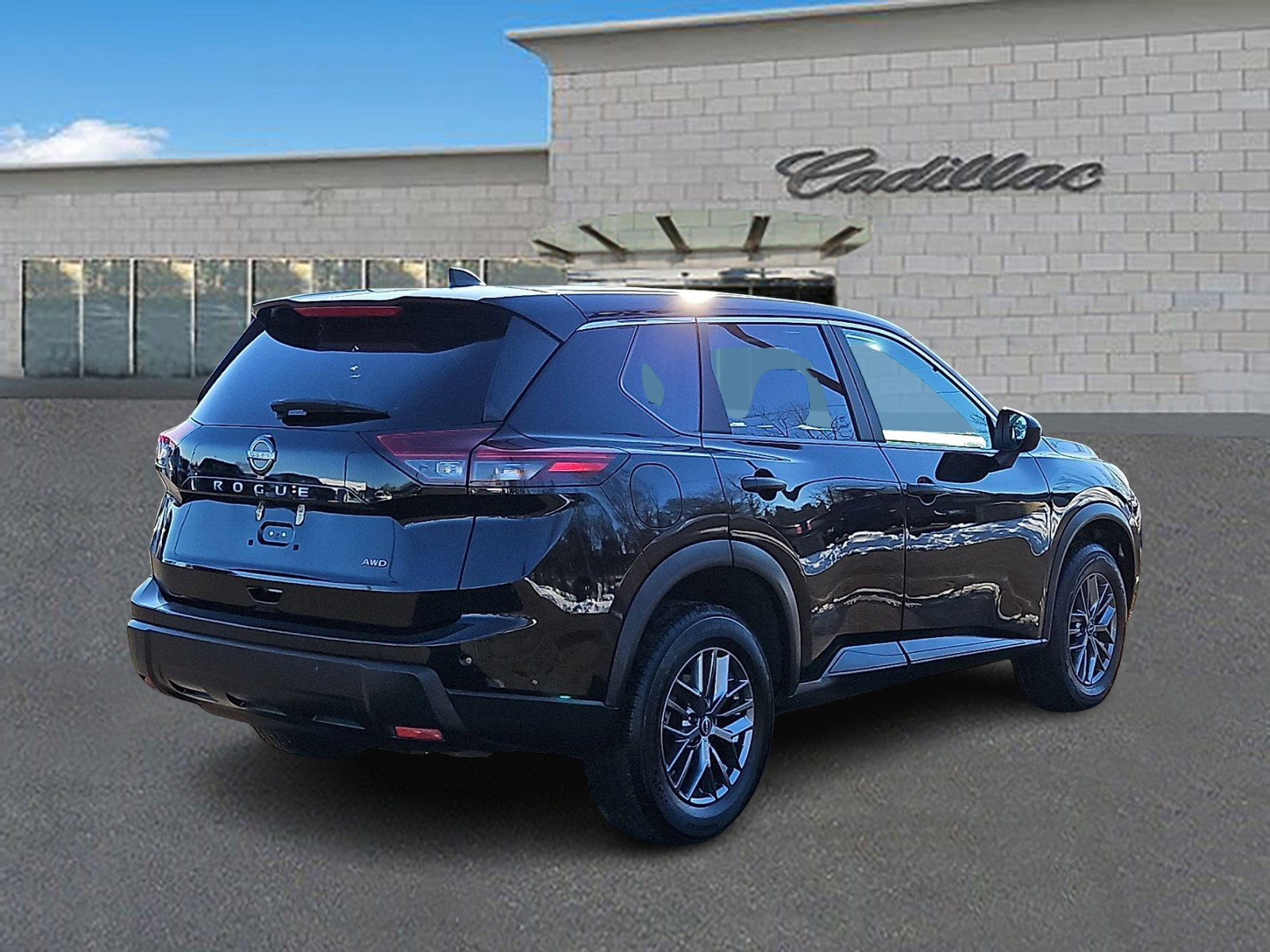 Used 2024 Nissan Rogue S image 4