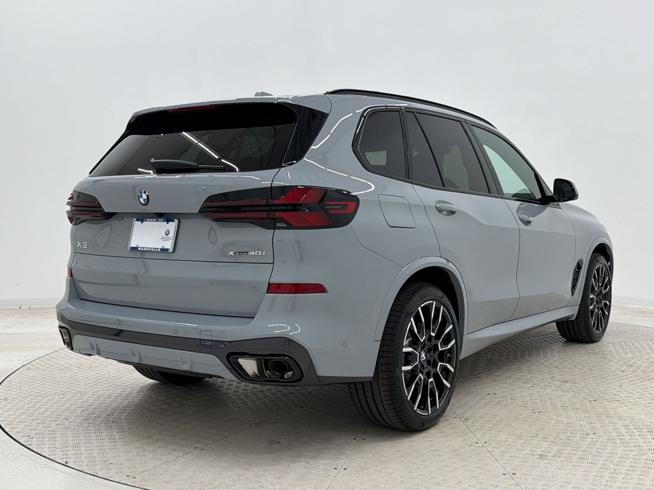 New 2026 BMW X5 xDrive40i w/ M Sport Package AWD/4WD image 9