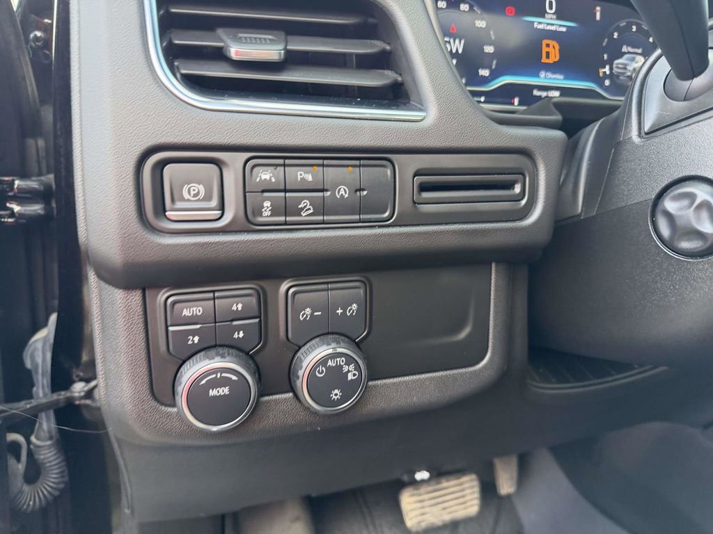 Used 2023 Chevrolet Tahoe Premier AWD/4WD image 29