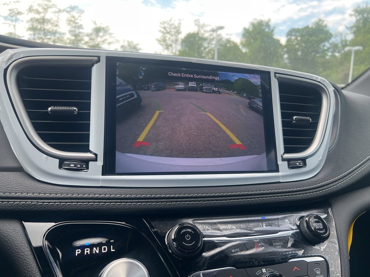 New 2026 Chrysler Pacifica Select w/ S Appearance Package FWD image 27