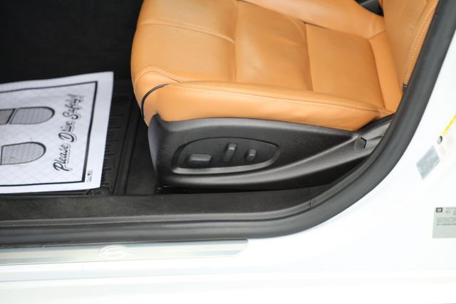 Used 2016 Chevrolet Impala LTZ w/ Enhanced Convenience Package image 16