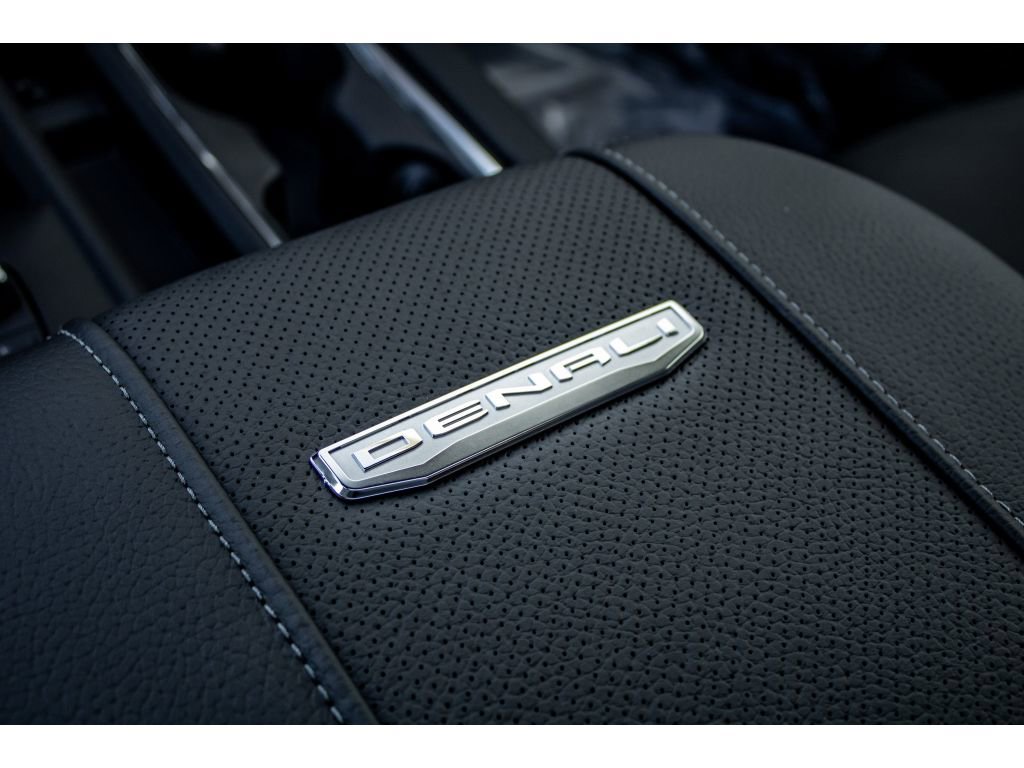 New 2026 GMC Sierra 3500 Denali w/ Denali Reserve Package image 27