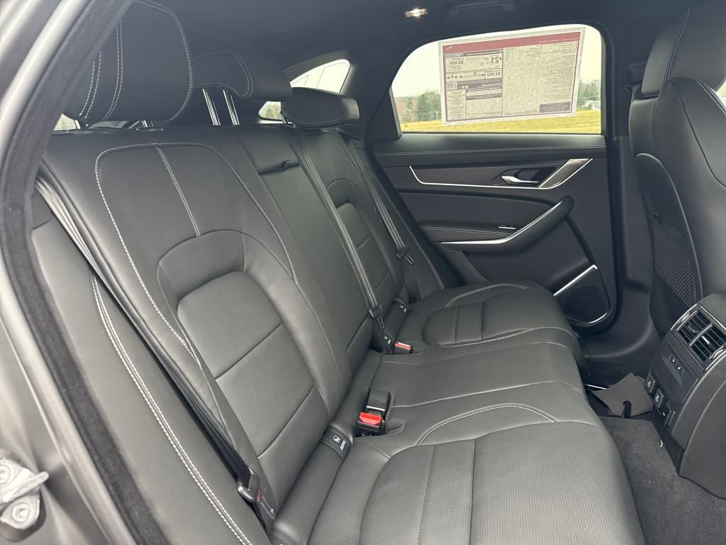 New 2026 Jaguar F-PACE R-Dynamic S image 18