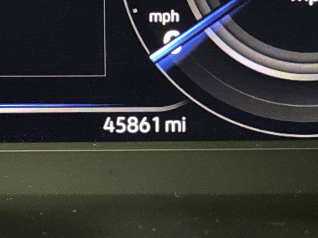 Used 2022 Volkswagen Tiguan SEL R-Line image 6