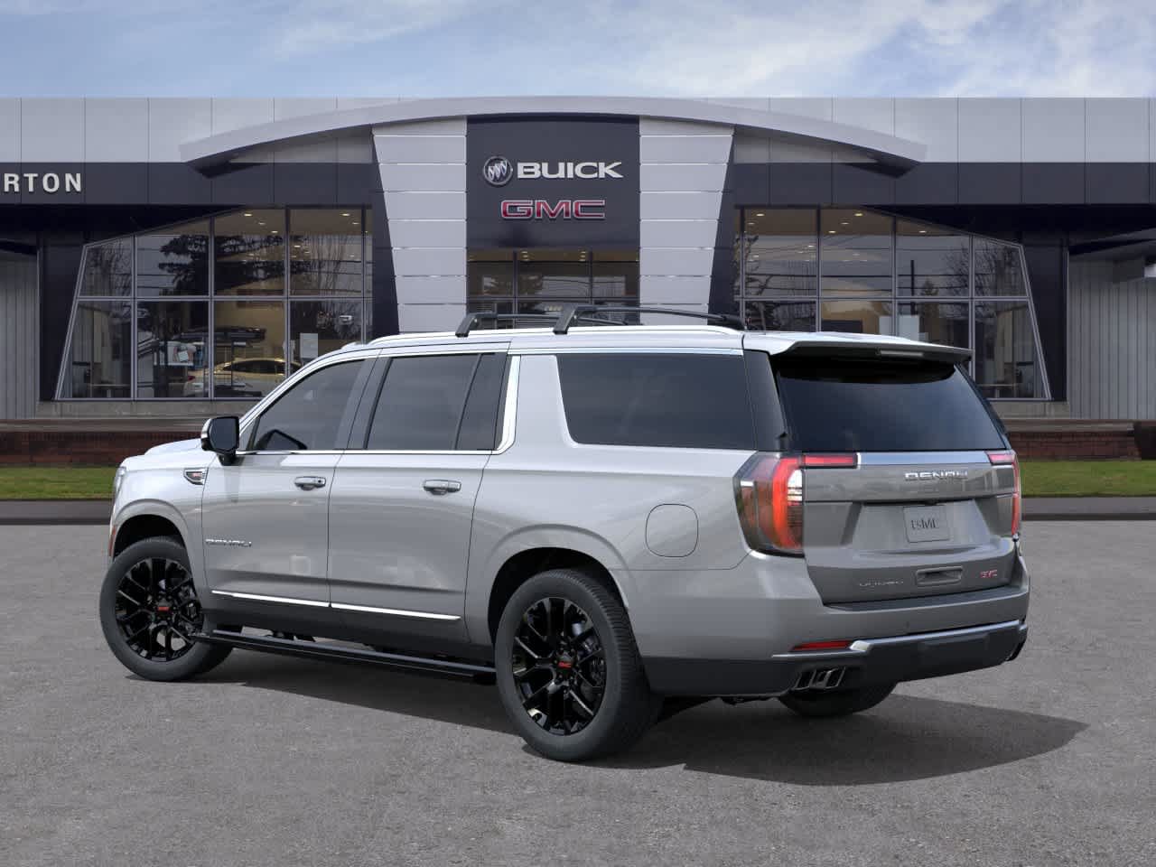 New 2026 GMC Yukon XL Denali w/ Denali Reserve Package AWD/4WD image 3