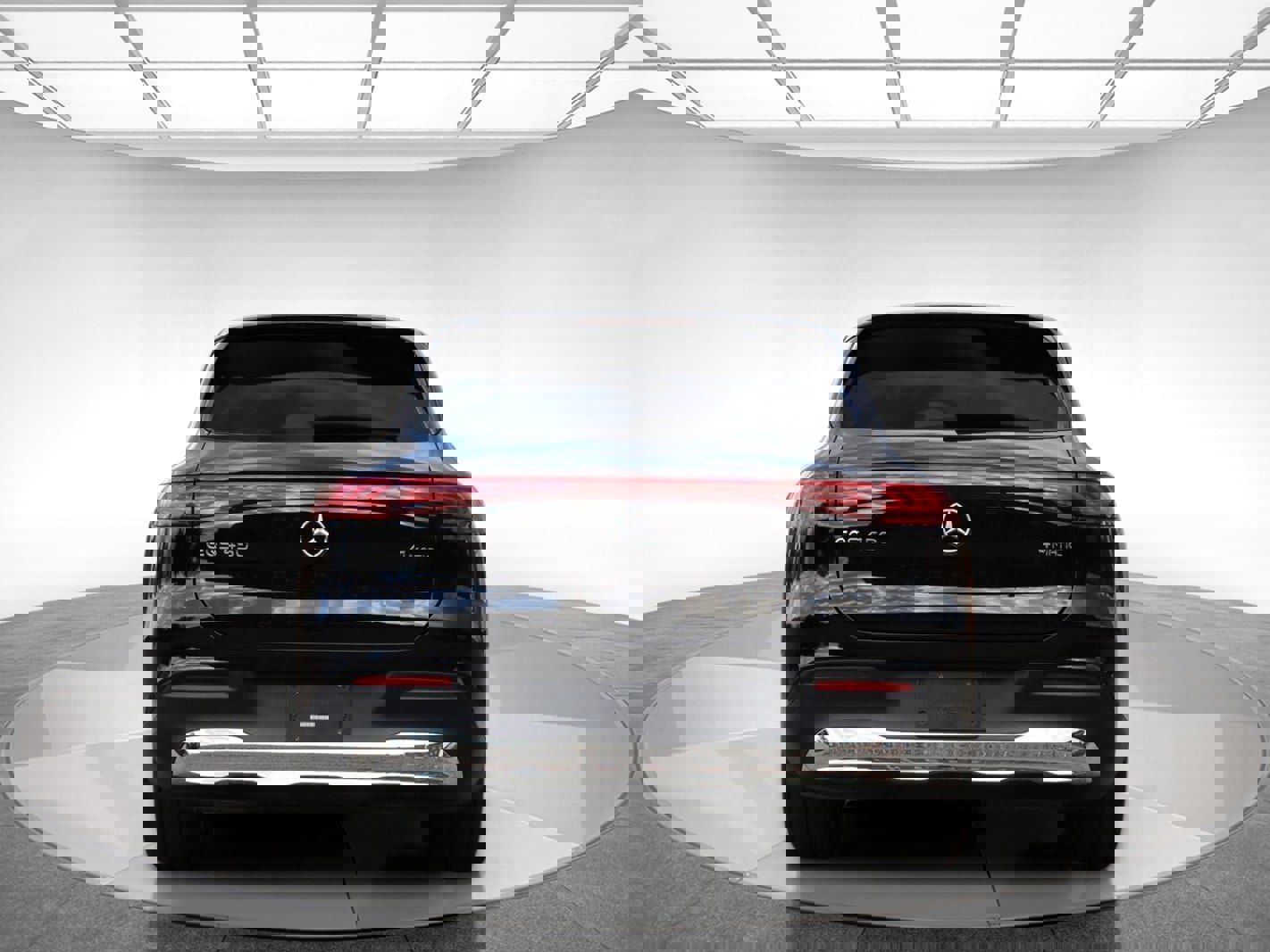 Used 2025 Mercedes-Benz EQS 450+ 4MATIC SUV w/ Winter Package image 7