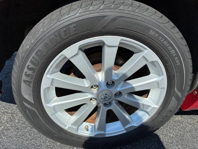 Used 2010 Toyota Venza w/ Convenience Pkg FWD image 27