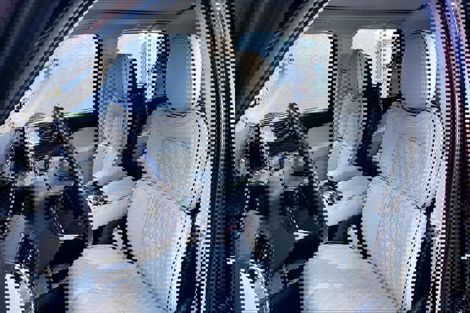 Used 2019 Lincoln Navigator L Black Label w/ Cargo Package image 7