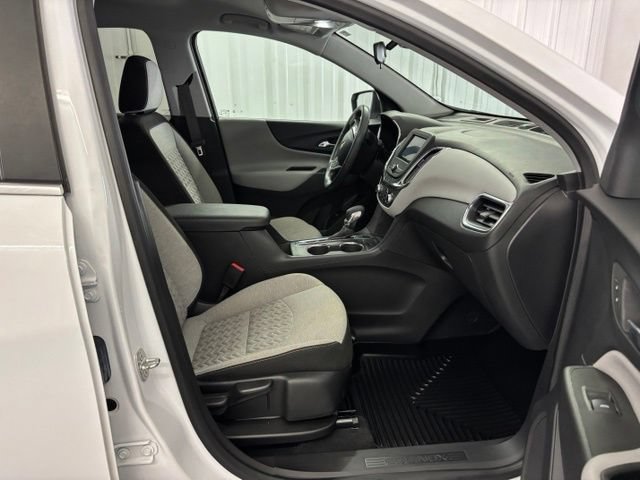 Used 2023 Chevrolet Equinox LT w/ Driver Convenience Package AWD/4WD image 28