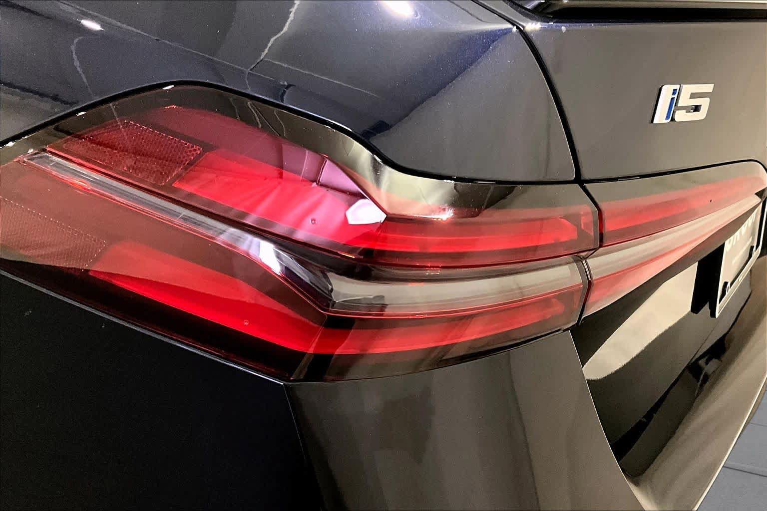 New 2026 BMW i5 M60 AWD/4WD image 5
