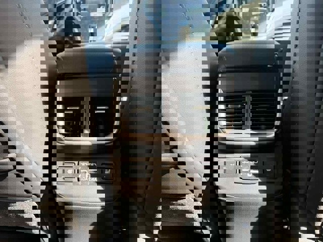 New 2025 Subaru Outback Limited image 15