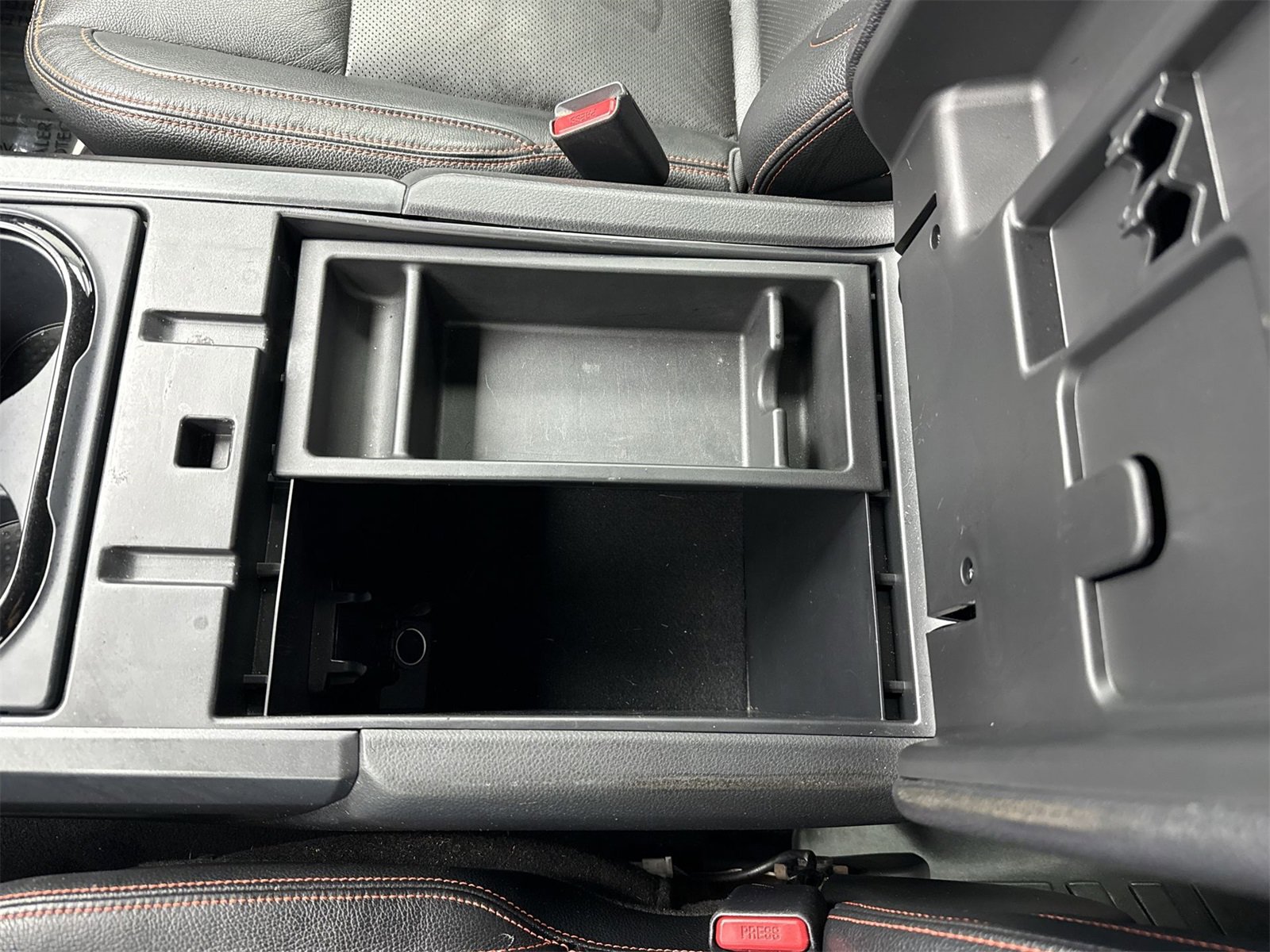 Used 2020 Nissan Titan PRO-4X w/ Pro-4x Convenience Package image 38